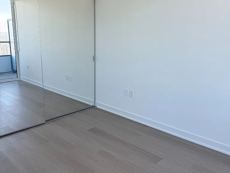 448 Burnhamthorpe Rd W #5606 — Photo 18