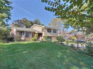 2809 Crest Ave S, Allentown, PA 18104