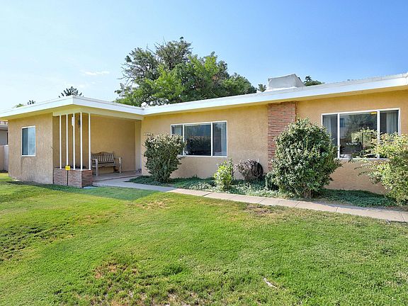 3rd image of 3612 La Hacienda Dr NE