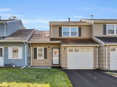 25 Pebble Court, Newington, CT, 06111