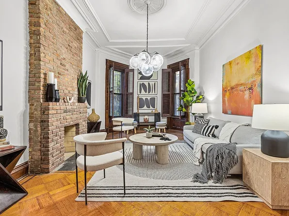 16 Saint James Pl, Brooklyn, NY 11205
