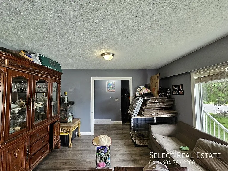 8565 Norman Cres #A — Photo 4