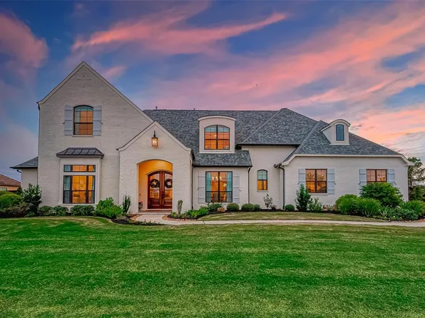 2 Moonlight Springs Drive, Tomball, TX 77377