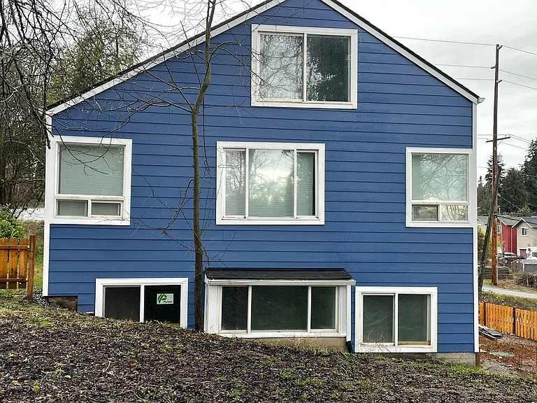 20704 Des Moines Memorial Dr S — Photo 3