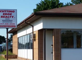 119 S Calhoun St, Decatur, IL 62521