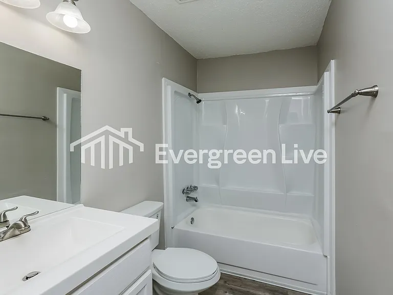 2124 Thousand Oaks Dr — Photo 9