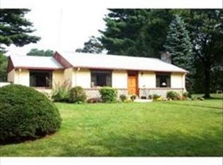 11 Willow Park, Wellesley, MA 02481