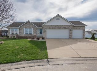 18 Bridle Ct, Hamel, IL 62046