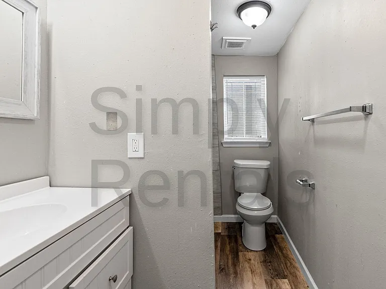 4214 Johnson St — Photo 18