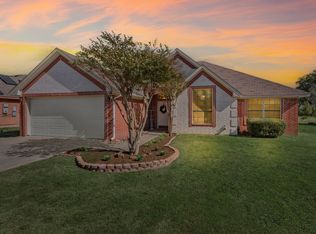 305 Maverick Trl, Oak Pt, TX 75068