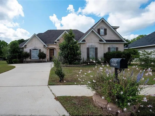 8788 Lake View Dr, Fairhope, AL 36532
