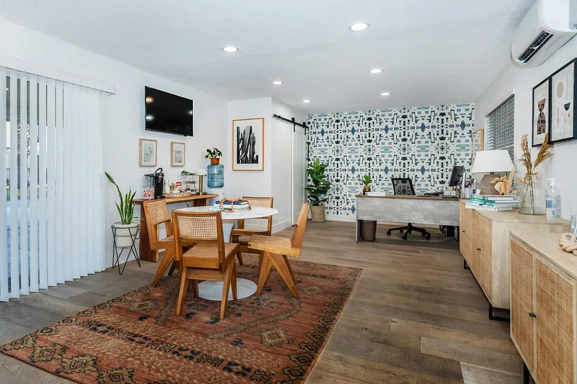 Pine Village Apartments — Photo 3