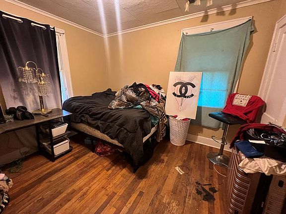 5th image of 710 Sunset Dr