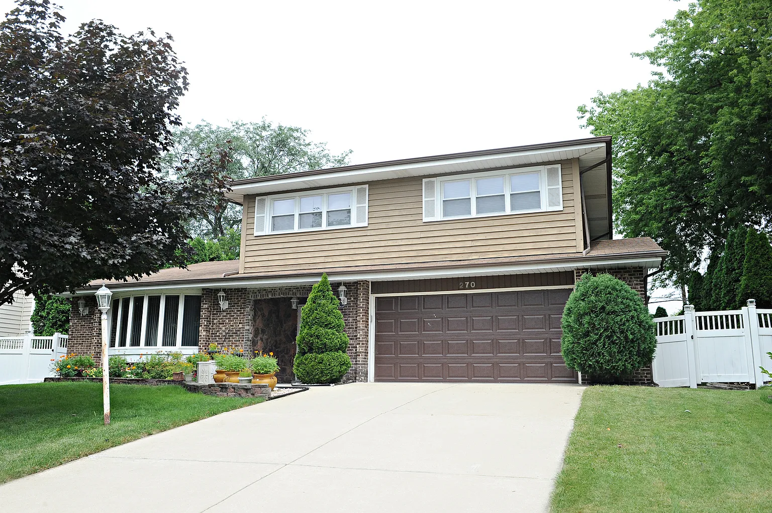 270 W Rosalie Ln photo 1