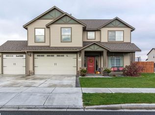 4513 NW Commons Dr, Pasco, WA 99301
