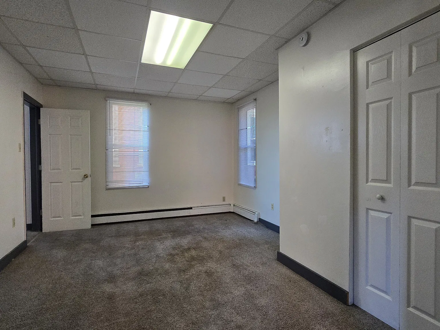 22 S Fairview St — Photo 3