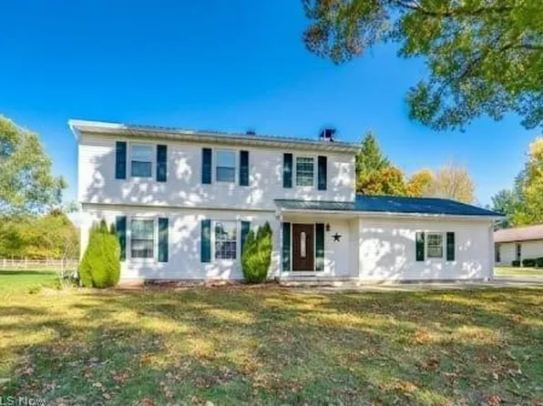 6895 Grant Dr, Westfield Center, OH 44251
