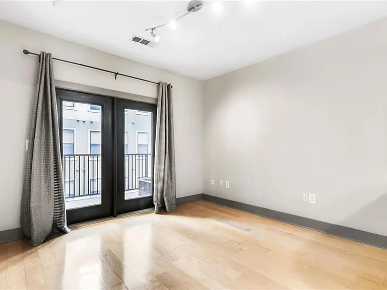 799 Hammond Dr #306 — Photo 11