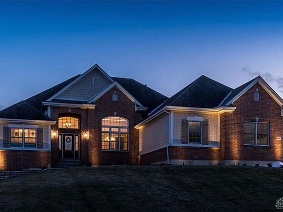 2nd image of 2631 Patrick Henry Dr