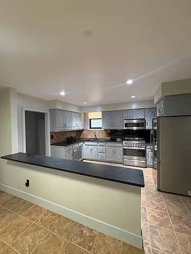 80 Ray St Photo 1