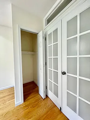 Rented by HOLTON REAL ESTATE INC. | media 19