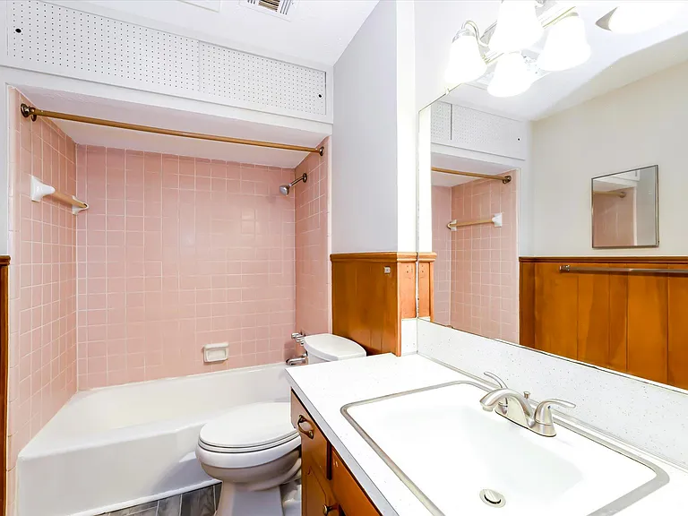 Full Bath Level 2