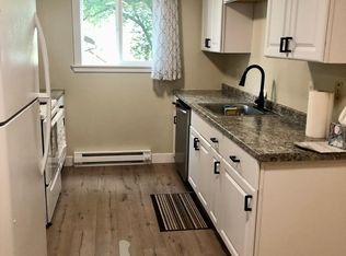 9590 SW Prairie Ter APT A, Beaverton, OR 97008