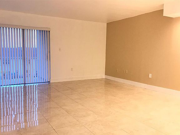 5th image of 9375 Fontainebleau Blvd APT L210