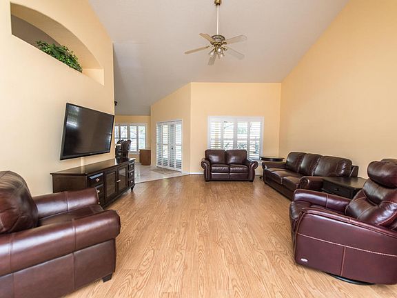5th image of 1810 Barrington Cir