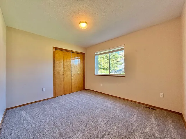 814 E Country Hill Ct — Photo 18