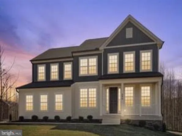 204 Truslow Ridge Ct, Fredericksburg, VA