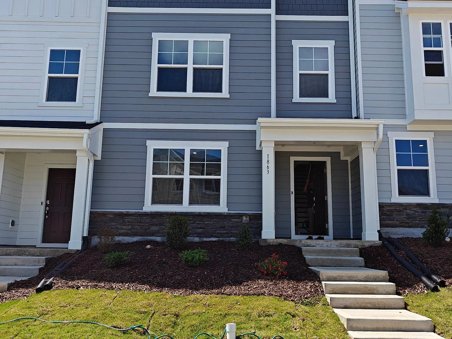 1863 Poe Farm Ave — Photo 2