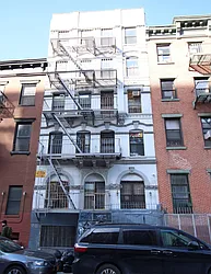 199 Henry Street in Two Bridges