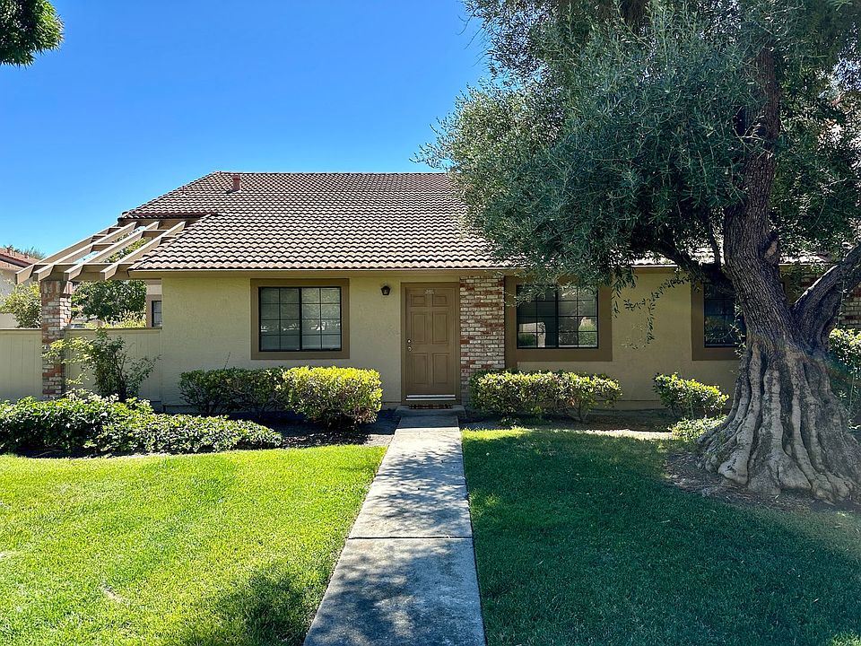 1st image of 5401 Colony Green Dr