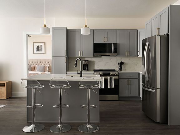 5th image of 6774 Ash St #303