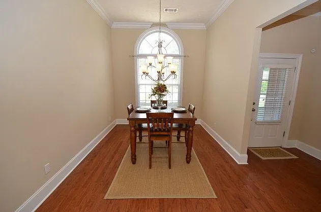 1416 Cloverbrook Cir — Photo 4