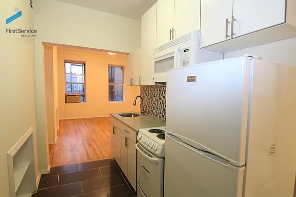 Rented by FirstService Realty (legacy) | media 14