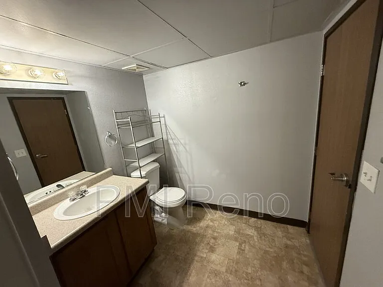 Big Horn Apartments — Photo 25