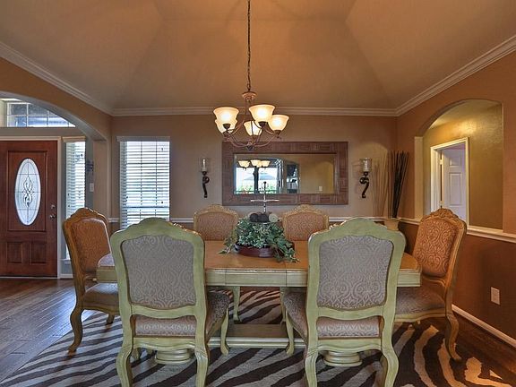 4th image of 2217 Daroca Dr