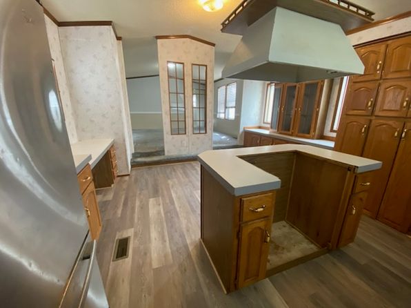 158 NE Coachlight Dr #158, Topeka, KS 66617