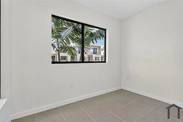 13862 SW 262nd Ln — Photo 5