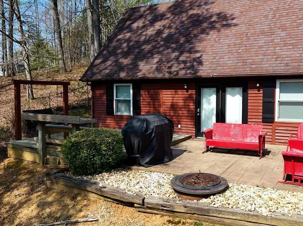87 Lakeside Dr, Albany, KY 42602