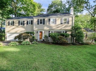 180 Stoneleigh Sq, Fairfield, CT 06825