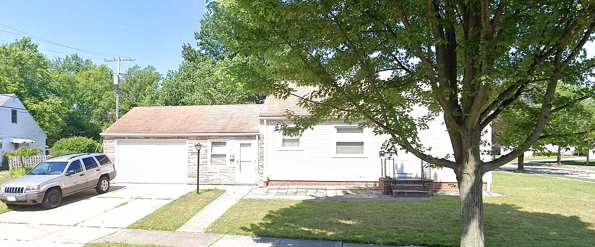 1604 Harwich Rd — Photo 1