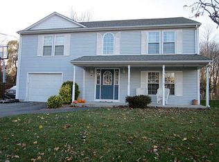 79 Buckthorne Ave, Riverside, RI 02915