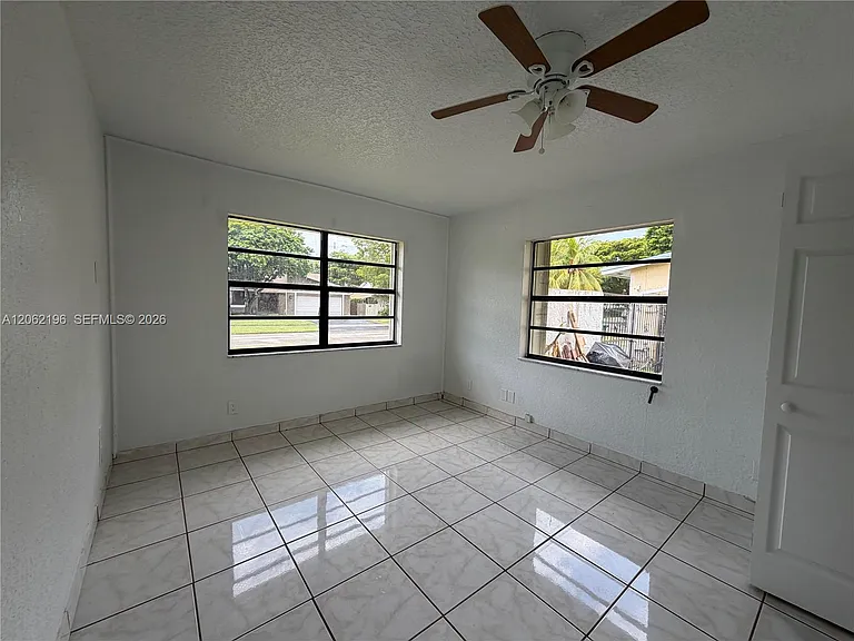 11405 SW 112th Ter — Photo 10