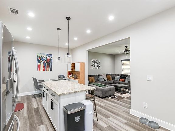 4th image of 357 Orchard Way