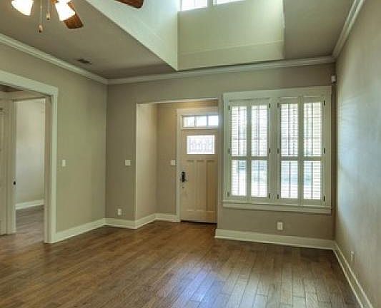3rd image of 107 Village Park Dr