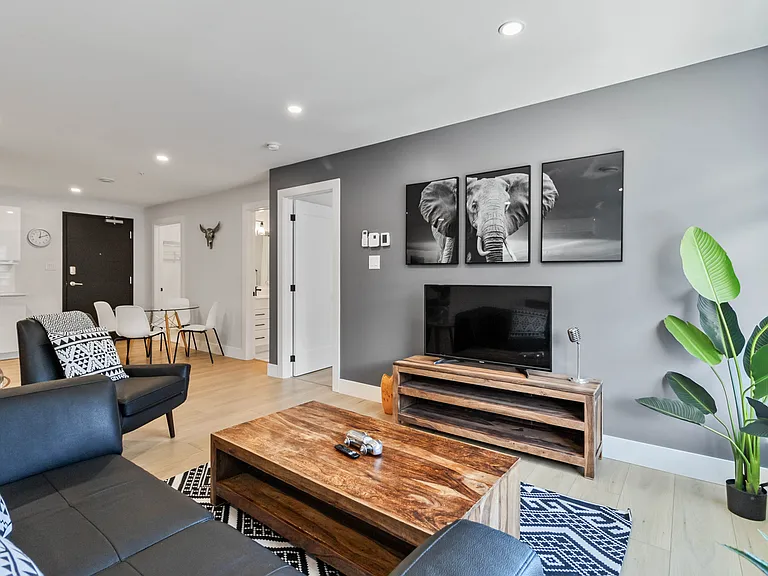 320 Millennium Blvd — Photo 13