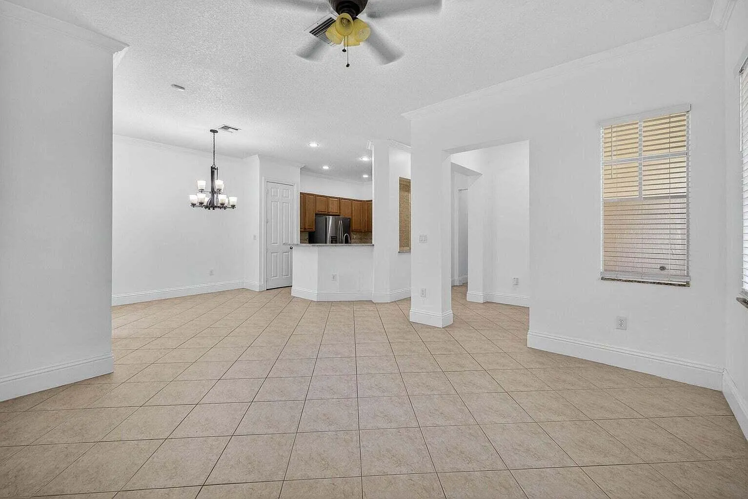 3 bed, 2.0 bath, 1538 sqft, $3,500 — Photo 4